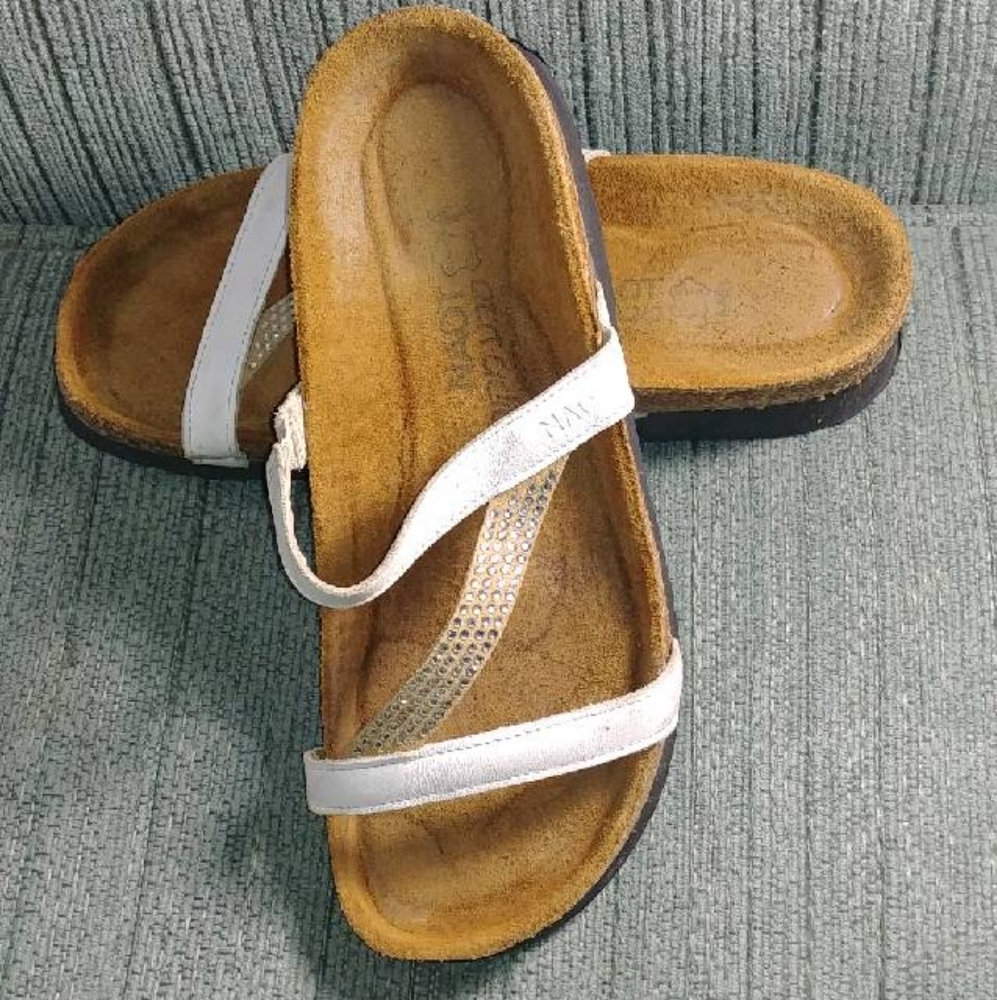 Naot Hawaii White Leather Sandals
